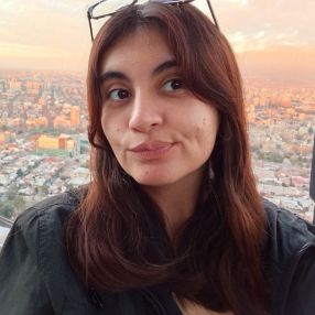 Lara, Niñera en Ingeniero Juan Allan