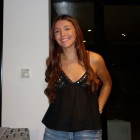 Violeta, Niñera en Gonnet