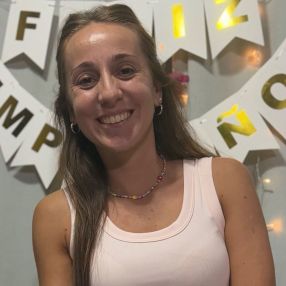 Camila Agostina, Babysitter in Paraná