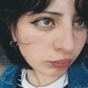Lidia, Niñera en 9 de Abril