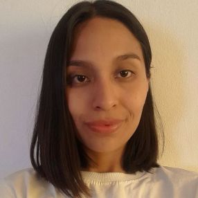 Evelin, Niñera en La Plata