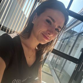 Jessica Elizabeth, Niñera en Corrientes