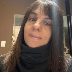 Melisa, Babysitter in Luis Guillon