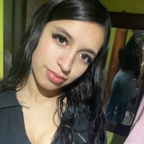 Juliana, Niñera en Villa Albertina