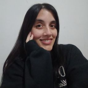Florencia, Babysitter in La Plata