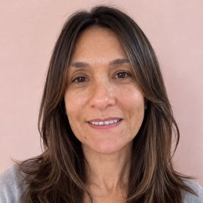 Daniela, Niñera en La Plata