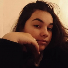 Morena, Niñera en Bell Ville