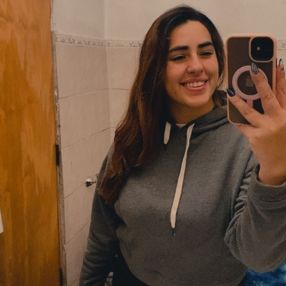 Stefani, Niñera en Unquillo