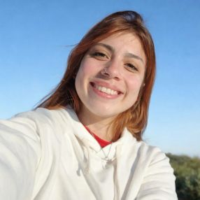 Nicol, Niñera en Allen