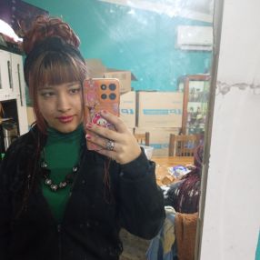 Abril, Babysitter in Paso del Rey