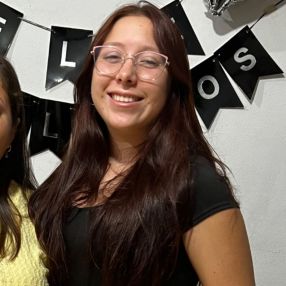 Kiara, Niñera en Oro Verde