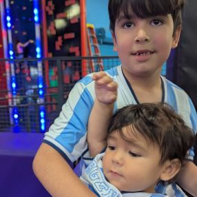 Lelio, Family in Buenos Aires