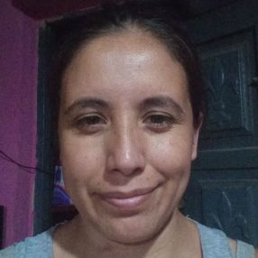 Claudia, Niñera en Guernica