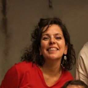 Mariel, Niñera en Morón