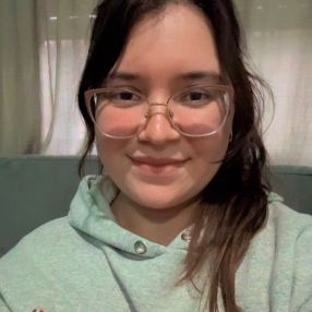 Daniela, Babysitter in grand bourg