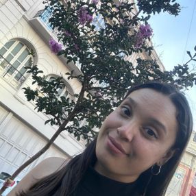 Lucia, Niñera en La union 