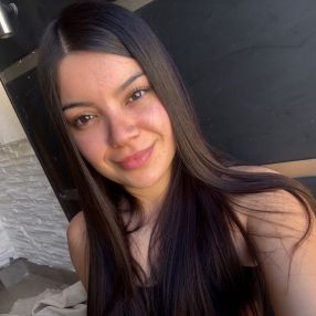 Maia, Babysitter in Billinghurst