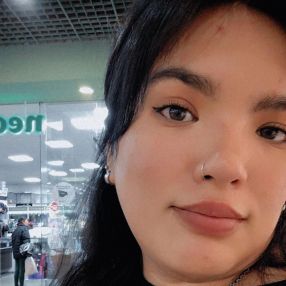 Agustina, Niñera en Colón