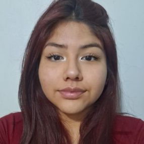 Sofia, Niñera en Villa Centenario