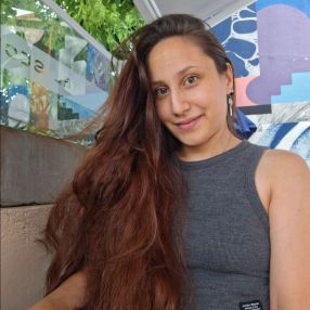 Brenda Elizabeth, Niñera en Capital