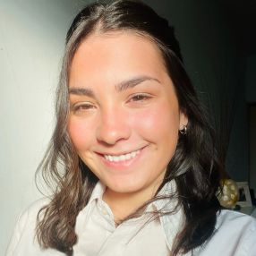 Maria Eugenia, Niñera en Ituzaingó