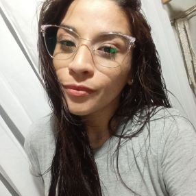 Belen, Babysitter in Ibarlucea