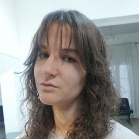 Victoria, Babysitter in Malargüe