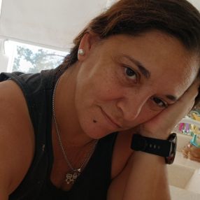 Caroliina, Niñera en Rosario