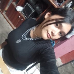 Angelina luz, Niñera en Tristan Suárez