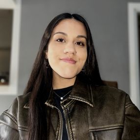 Loriana, Niñera en Santa Fe