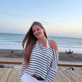Flor, Niñera en Bragado