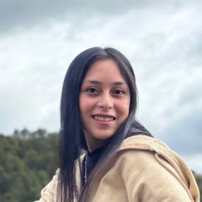 Ruth, Niñera en Esquel