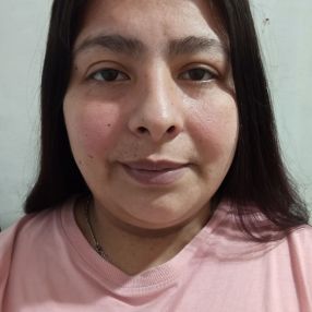 Alexandra Abril, Niñera en Bella Vista