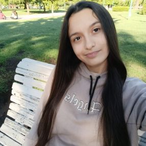 Celina Azul, Niñera en 9 de Julio