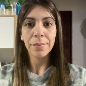 Macarena, Niñera en Garin