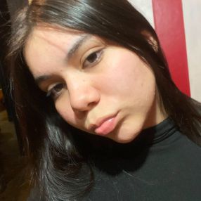 Zaira Aylen, Niñera en Paso de los Libres