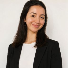 Maria Sol, Niñera en Capital