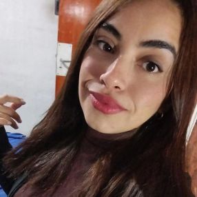 Lucia, Niñera en San Luis