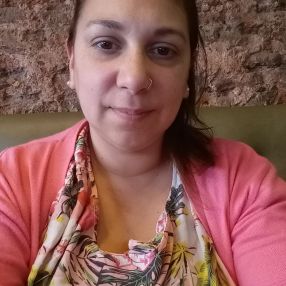 Vanina, Niñera en Chacabuco