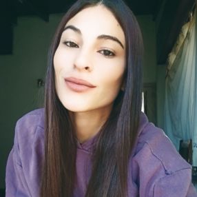 Camila, Niñera en Azul