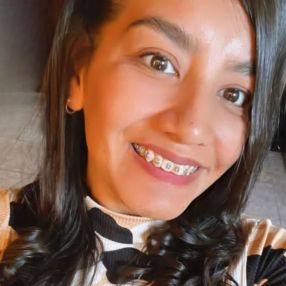 Mariana, Niñera en Neuquén