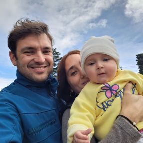Micaela, Familia en Pinamar