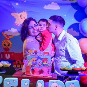 Lucía, Familia en Open Door