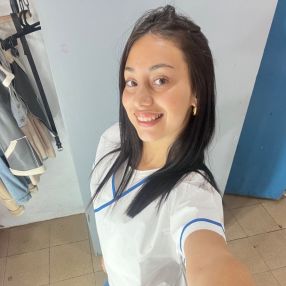 Cande, Babysitter in Cuartel V
