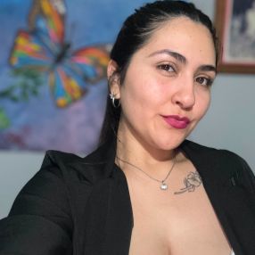 Sandra Micaela, Niñera en Garin