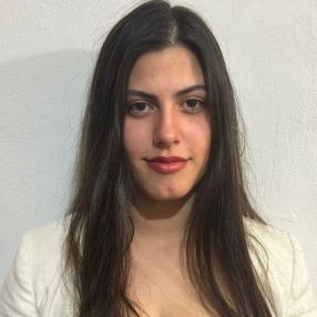JUANA, Niñera en Manzanares