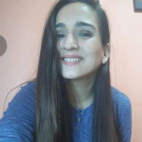 Melina, Babysitter in Moreno