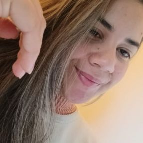 Gloria, Niñera en Troncos del Talar