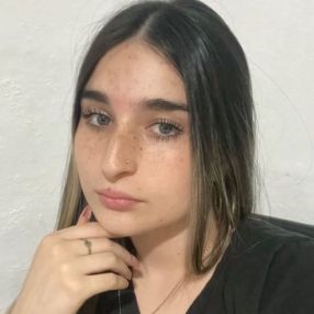 Candela solange, Niñera en Río Ceballos