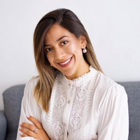 Yoana, Niñera en Rosario